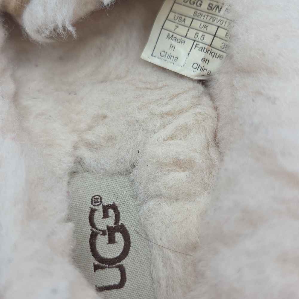 UGG Chestnut Tasman Moccasins - Picture 5 of 8